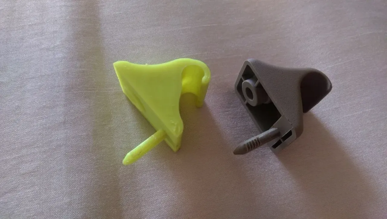 Клипса солнцезащитного козырька Hyundai Getz